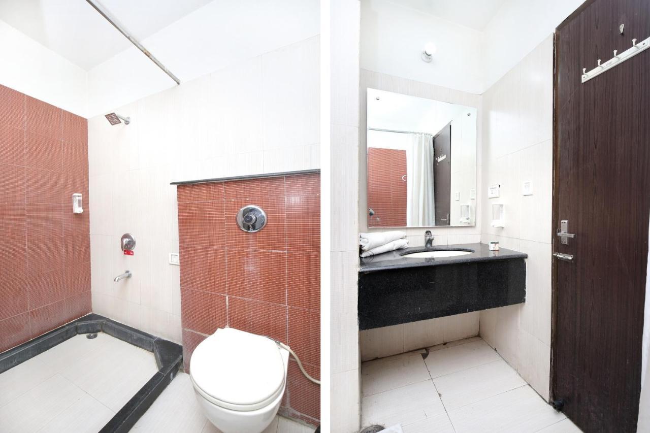 Capital O 15395 Hotel 42 Amritsar Exterior photo