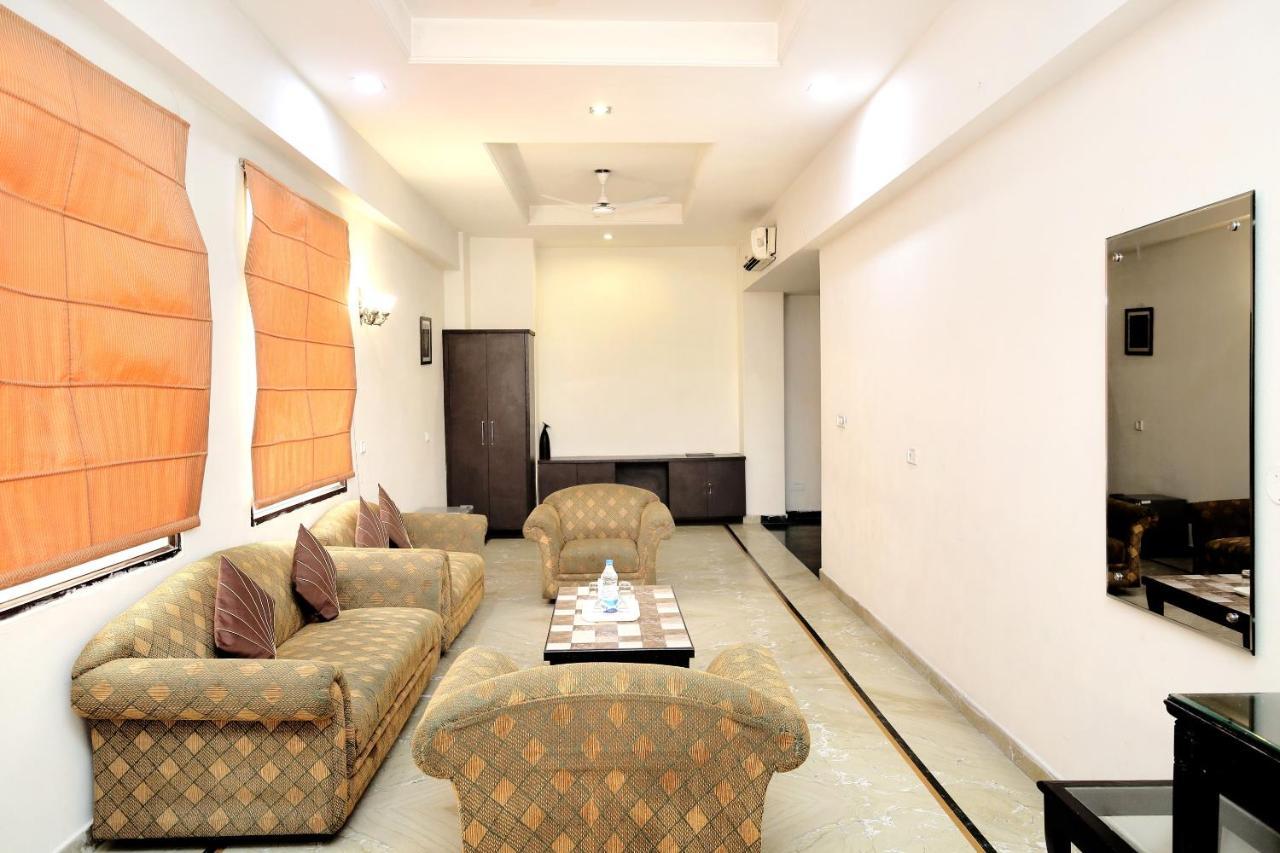 Capital O 15395 Hotel 42 Amritsar Exterior photo