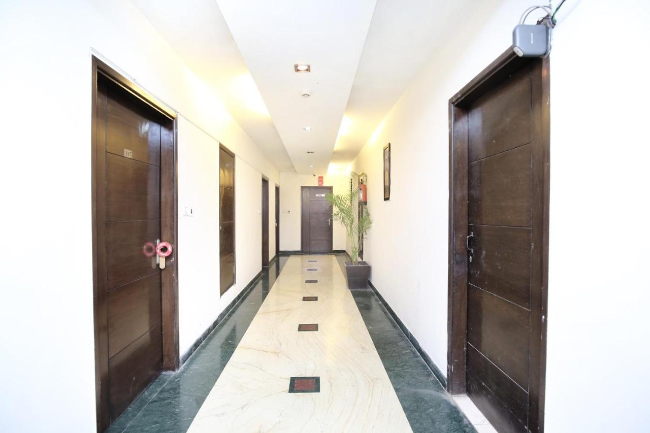 Capital O 15395 Hotel 42 Amritsar Exterior photo