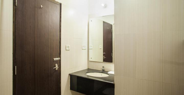 Capital O 15395 Hotel 42 Amritsar Exterior photo
