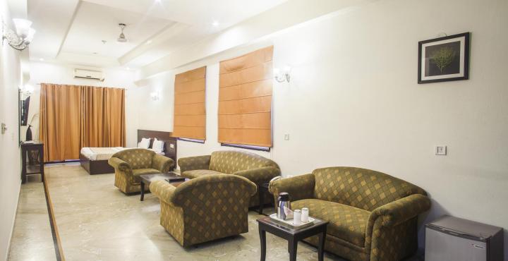 Capital O 15395 Hotel 42 Amritsar Exterior photo